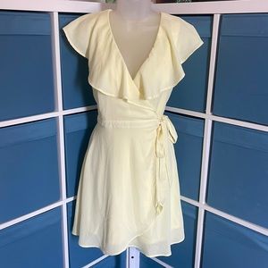 GB Yellow wrap dress ⭐️